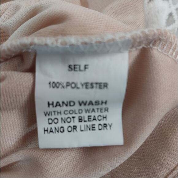 FASHION NOVA! NUDE BEIGE/TAN STRETCH OVERLAID W/WHITE ORNATE LACE DRESS! SZ XS - Picture 10 of 11